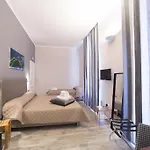 Greros H. Porto Centro, By Clapa Group Dislocated Hospitality 3* Napoli